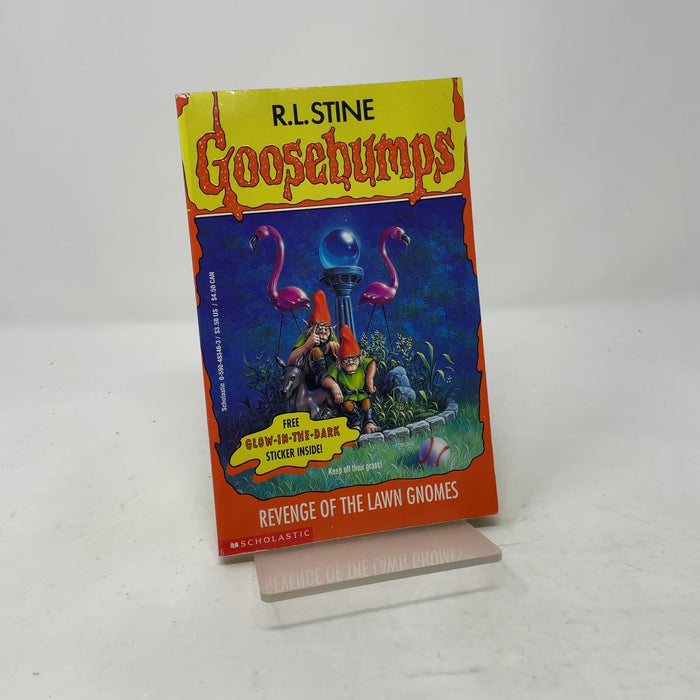Revenge of the Lawn Gnomes (Goosebumps #34) by R. L. Stine - Paperback cover