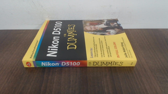 Nikon D5100 For Dummies by Julie Adair King - Paperback cover