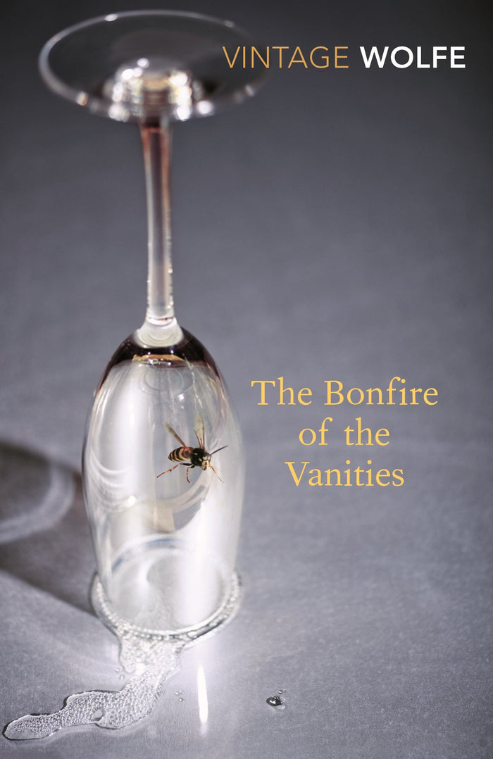 Bonfire of the Vanities by Tom Wolfe - Paperback cover