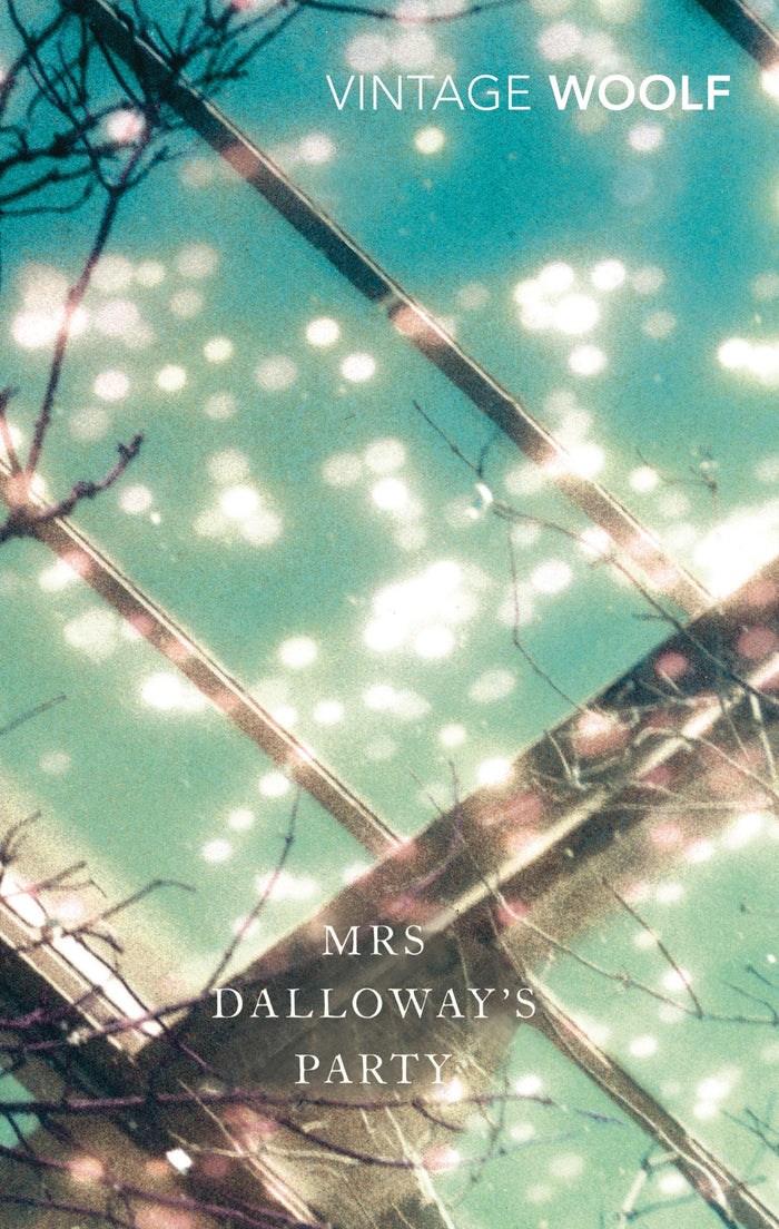 Mrs Dalloway's Party: A Short Story Sequence by Virginia Woolf - Paperback cover
