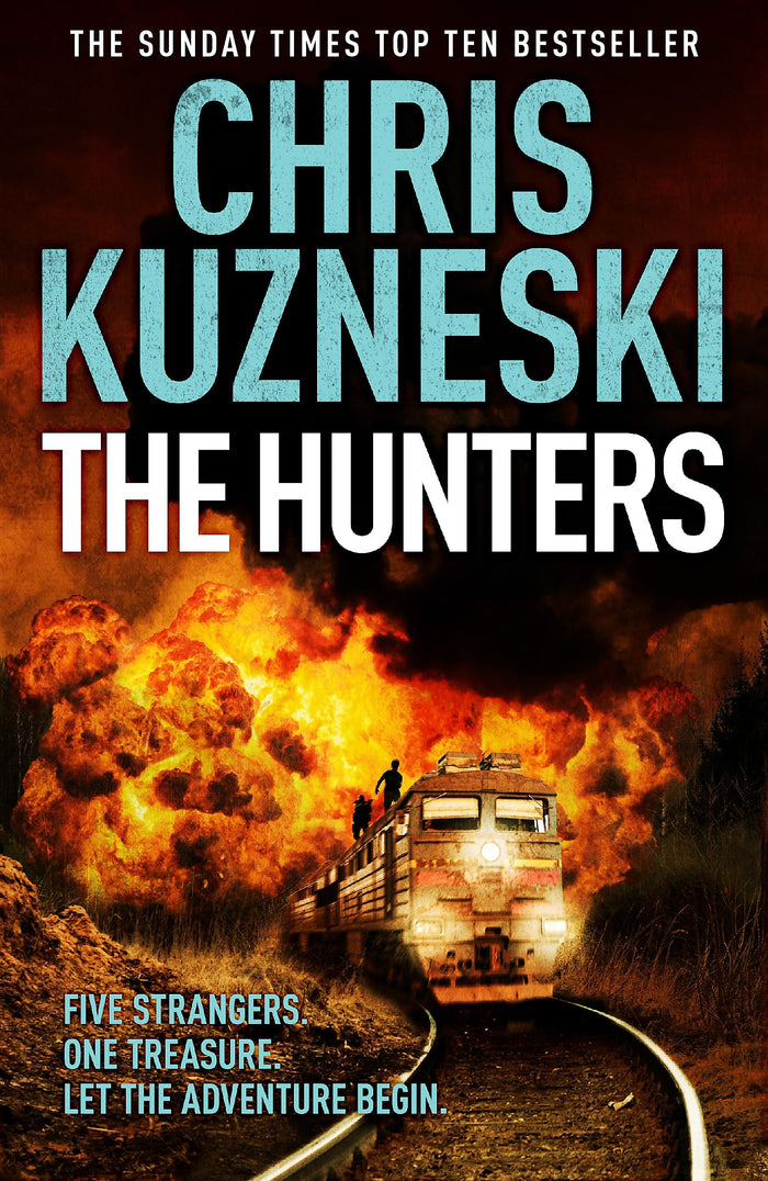 The Hunters (The Hunters 1) by Chris Kuzneski - Paperback cover