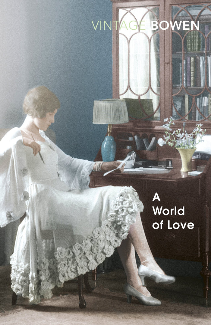 A World Of Love by Elizabeth Bowen - Paperback cover