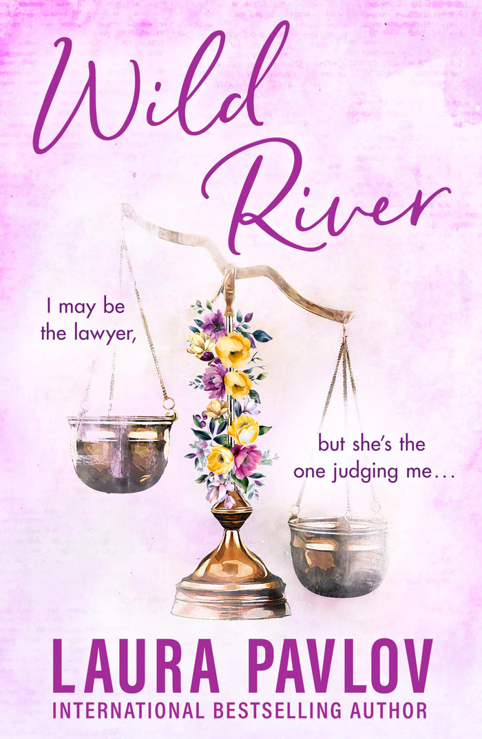 HQ Wild River (Magnolia Falls). by Laura Pavlov - Paperback cover