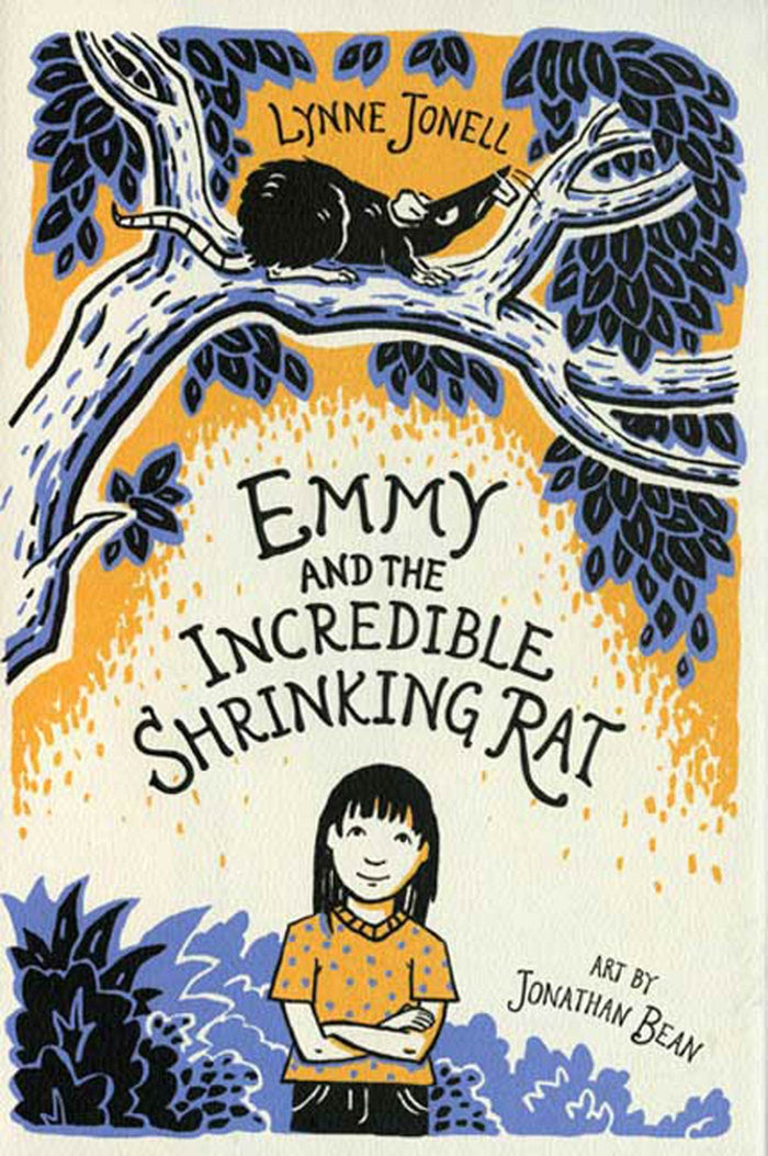 Emmy and the Incredible Shrinking Rat by Lynne Jonell - Paperback cover
