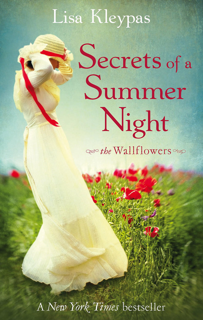 Secrets Of A Summer Night: Number 1 in series (Wallflower) by Lisa Kleypas - Paperback cover