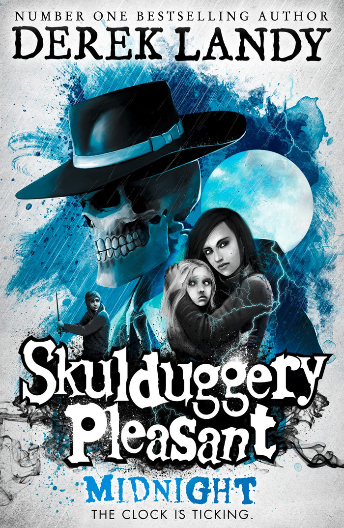 Midnight (Skulduggery Pleasant) by Landy Derek - Paperback cover